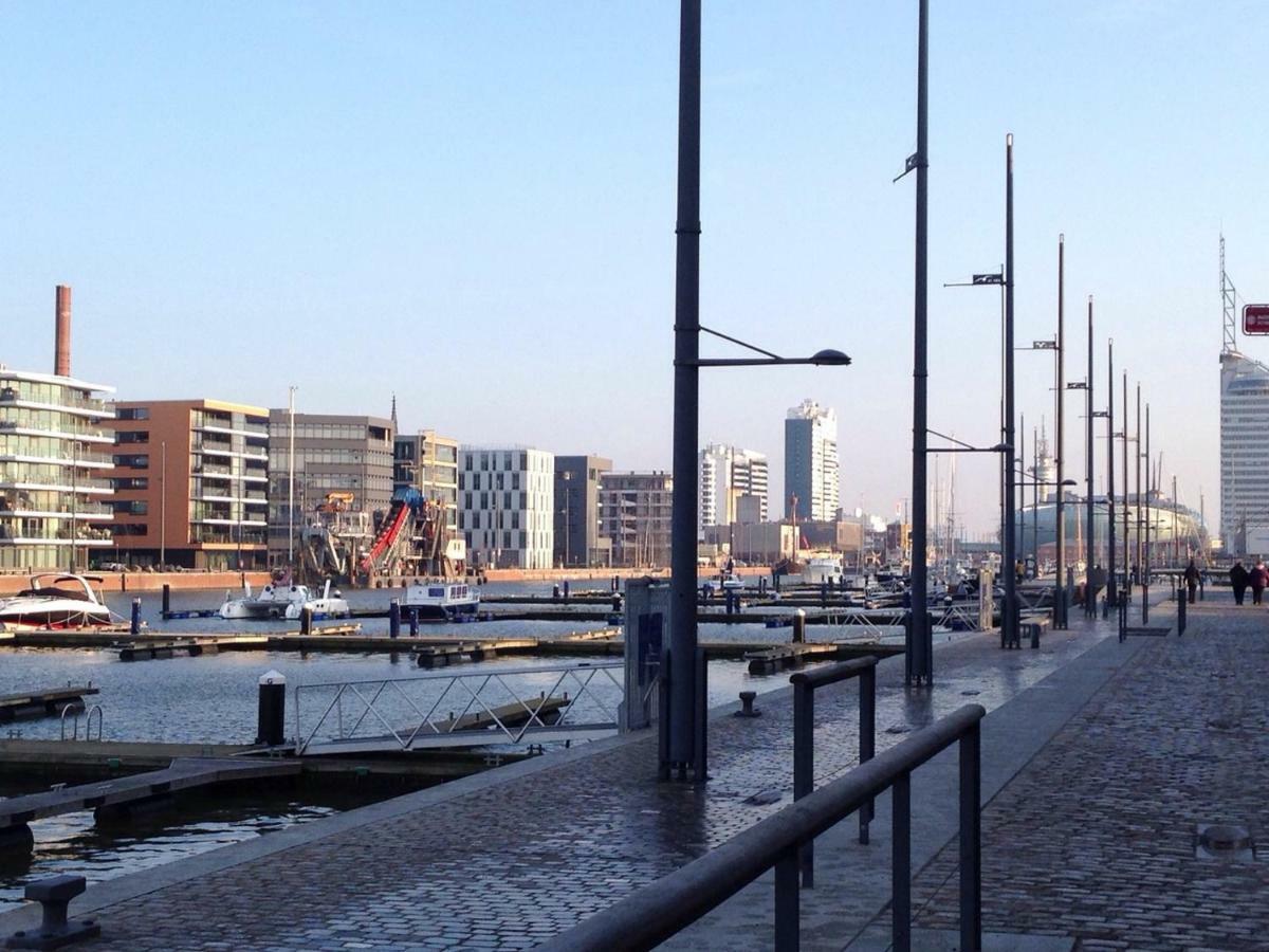 Newport * Bremerhaven